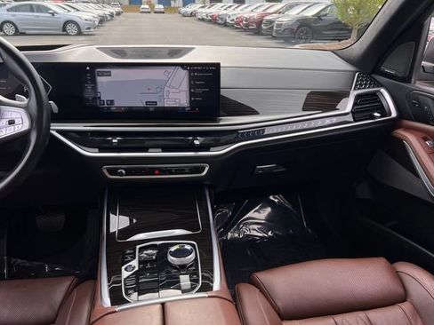 Used 2023 BMW X7 xDrive40i w/ Executive Package AWD/4WD image 16