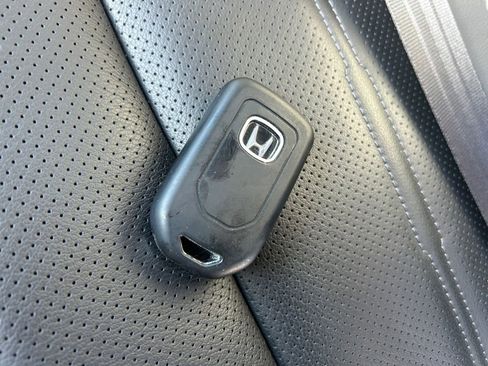 Used 2022 Honda CR-V Touring image 33