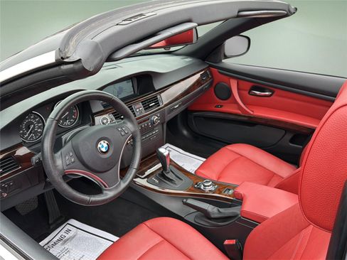 Used 2013 BMW 328i Convertible image 33