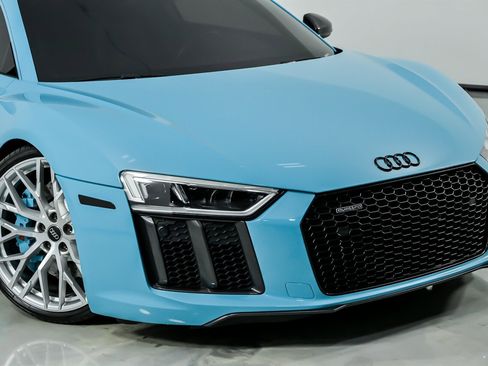 Used 2017 Audi R8 V10 image 3