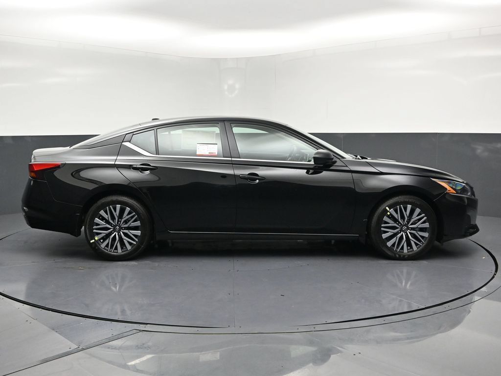 New 2026 Nissan Altima 2.5 SV FWD image 25