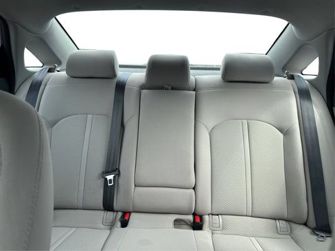 Used 2016 Hyundai Sonata SE FWD image 15