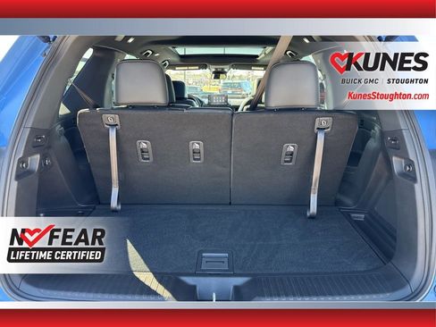 Used 2025 Honda Pilot TrailSport image 48