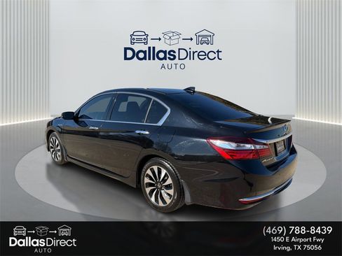 Used 2017 Honda Accord Touring image 8