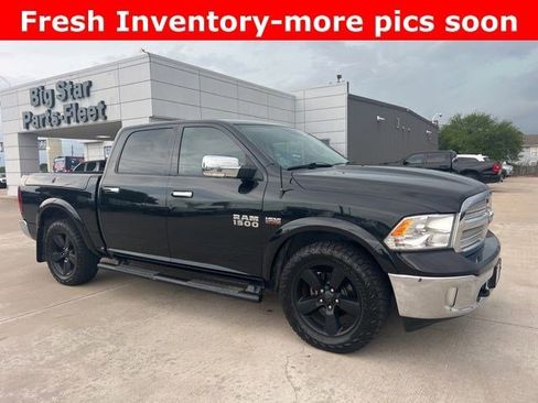 Used 2018 RAM 1500 SLT image 2