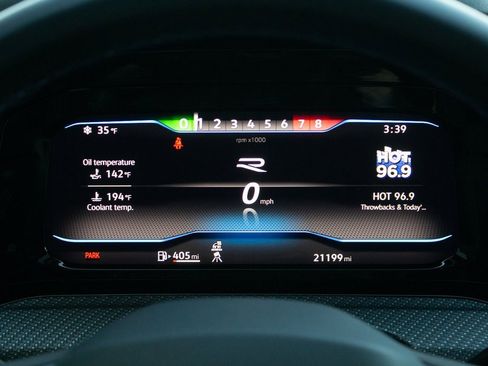 Used 2024 Volkswagen Golf R image 15