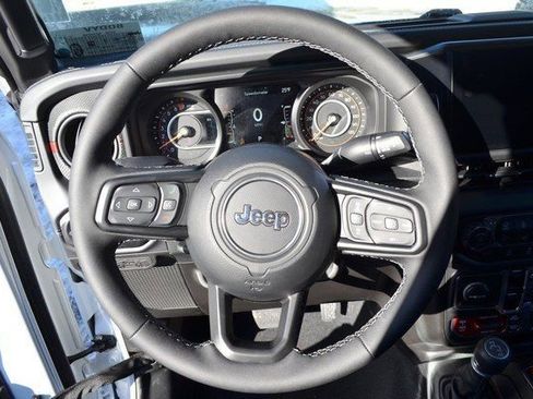 New 2026 Jeep Gladiator Rubicon image 19