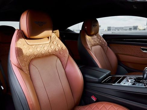 Used 2020 Bentley Continental GT image 37