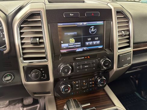 Used 2015 Ford F150 Lariat image 14