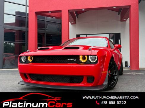 Used 2020 Dodge Challenger SRT Hellcat RWD image 1