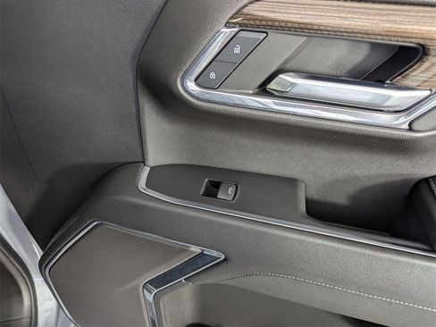 Used 2024 Chevrolet Silverado 1500 RST image 33