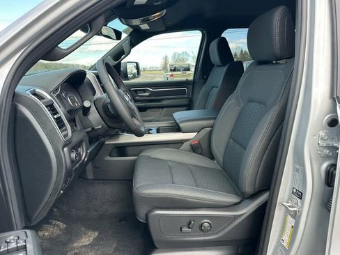 New 2026 RAM 1500 Big Horn AWD/4WD image 9
