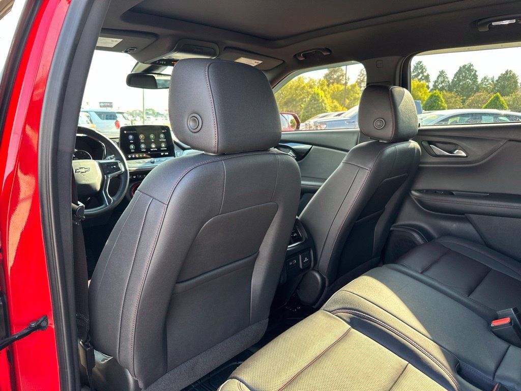 Used 2023 Chevrolet Blazer RS w/ Enhanced Convenience Package FWD image 32