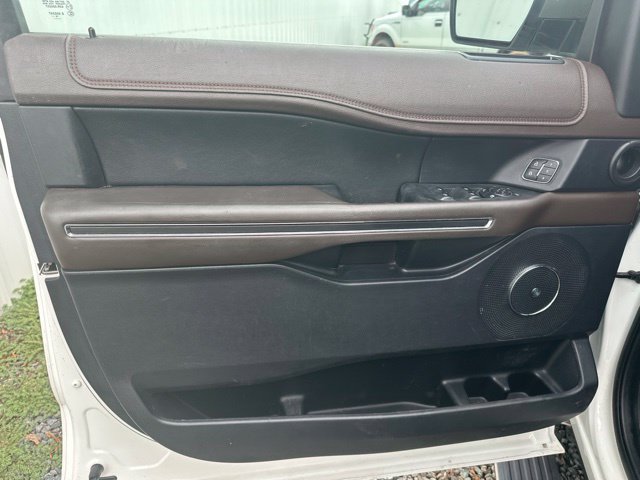 Used 2020 Ford Expedition Max King Ranch w/ Cargo Package RWD image 14