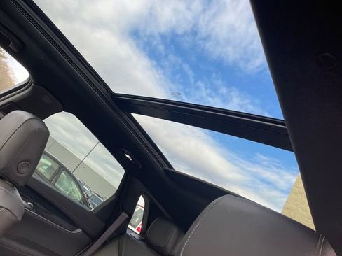 Used 2025 Cadillac XT5 Premium Luxury image 42