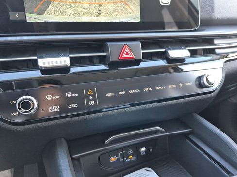 New 2026 Kia Sportage EX image 21