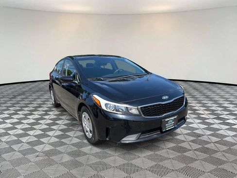 Used 2017 Kia Forte LX w/ LX Popular Package FWD image 1