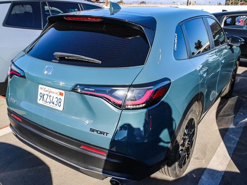 Used 2024 Honda HR-V Sport image 5