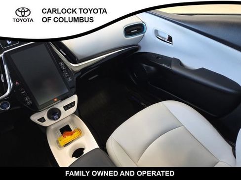 Used 2017 Toyota Prius Prime Advanced FWD image 19