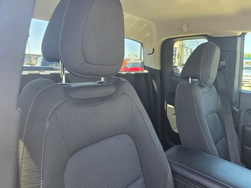 Used 2022 Chevrolet Colorado LT w/ Fleet Safety Package RWD image 11