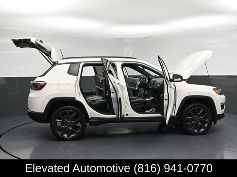 Used 2021 Jeep Compass Latitude AWD/4WD image 33