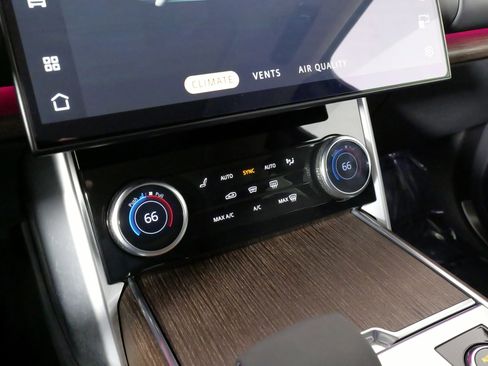 Used 2023 Land Rover Range Rover SE image 64