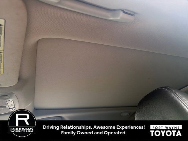 Used 2019 Nissan Rogue SL w/ Premium Package FWD image 9
