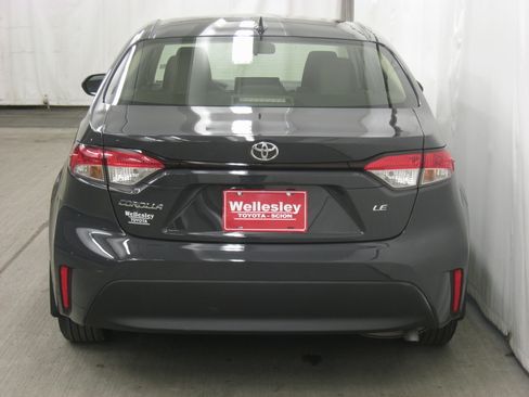 Used 2023 Toyota Corolla LE image 25