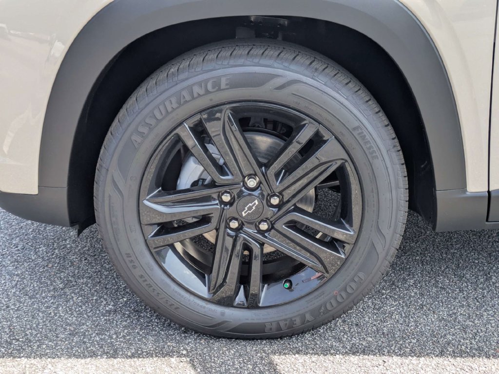 New 2026 Chevrolet Trax ACTIV w/ Driver Confidence Package FWD image 15
