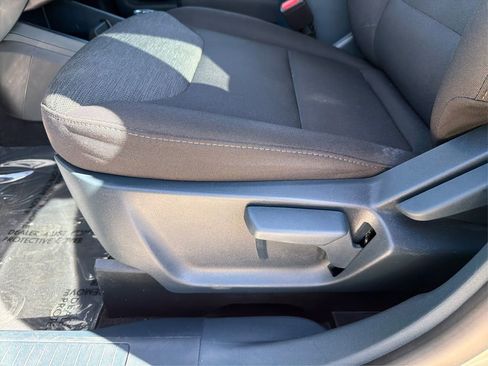 Used 2025 Ford Maverick XL w/ Equipment Group 102A image 18