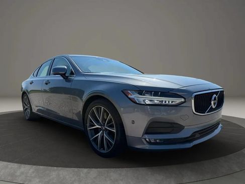 Used 2017 Volvo S90 T6 Momentum w/ Vision Package AWD/4WD image 7