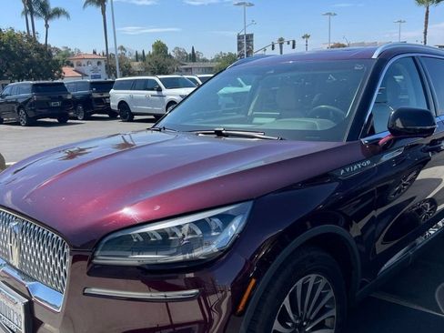Used 2020 Lincoln Aviator Reserve RWD image 11