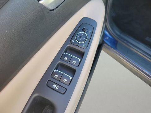 Used 2023 Hyundai Santa Fe SEL w/ Premium Package image 14