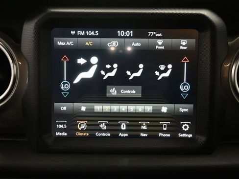 Used 2023 Jeep Wrangler Unlimited Sahara w/ Cold Weather Group AWD/4WD image 14