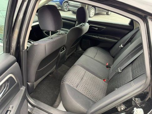 Used 2016 Nissan Altima 2.5 SV FWD image 12