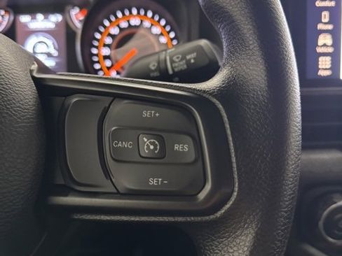 Used 2025 Jeep Wrangler Sport image 10