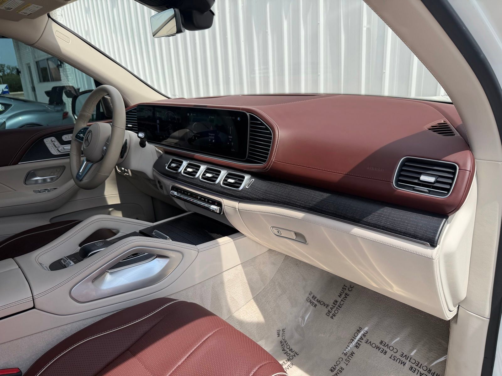 Used 2023 Mercedes-Benz Maybach GLS 600 4MATIC image 17