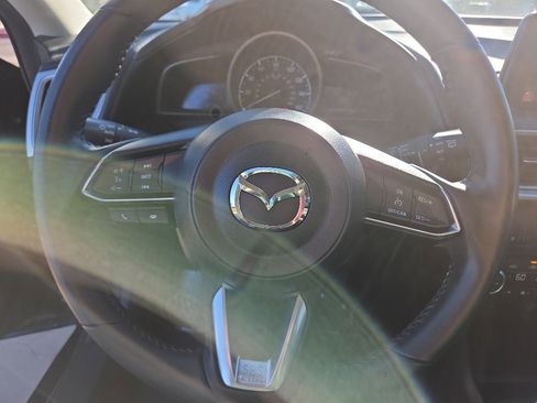 Used 2018 MAZDA MAZDA3 Touring image 13