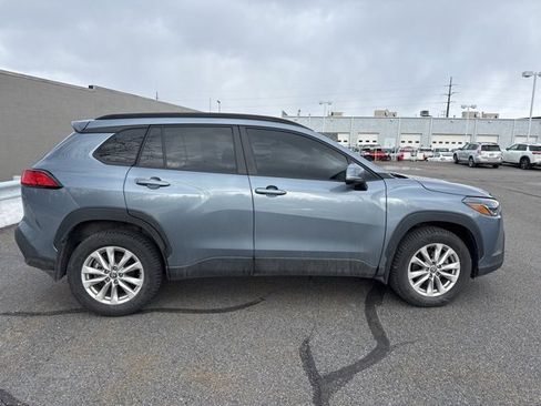 Used 2024 Toyota Corolla Cross LE image 4
