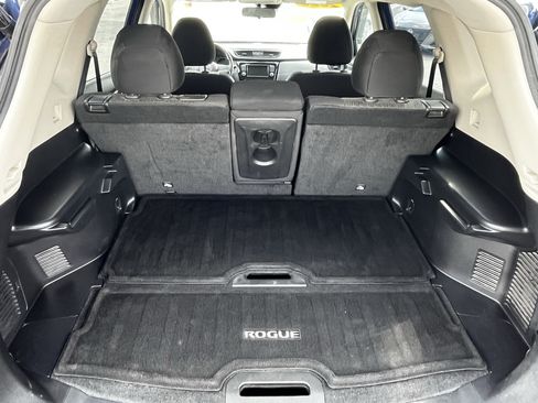 Used 2020 Nissan Rogue SV AWD/4WD image 15