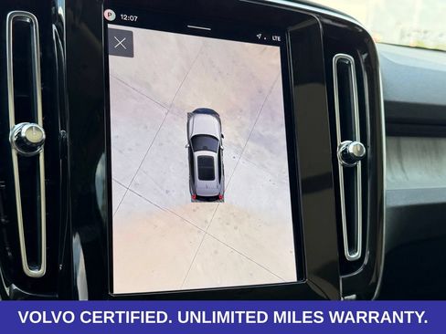 Certified 2026 Volvo XC40 B5 Plus AWD/4WD image 20