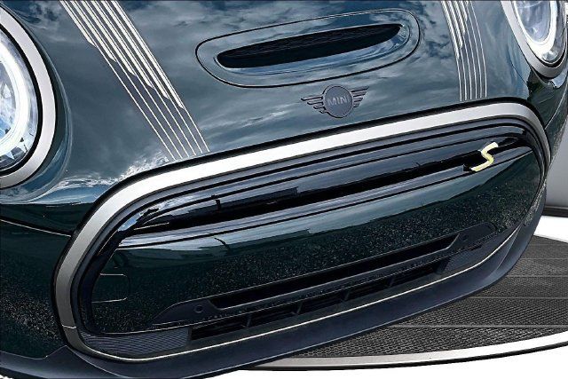 Used 2023 MINI Cooper SE w/ MINI Resolute Edition FWD image 27