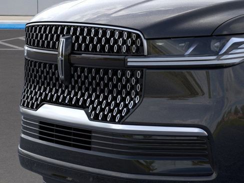 New 2025 Lincoln Navigator L Reserve image 17