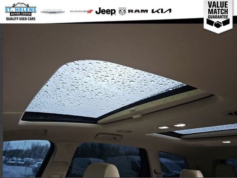 Used 2023 Buick Enclave Avenir w/ Avenir Technology Package AWD/4WD image 9