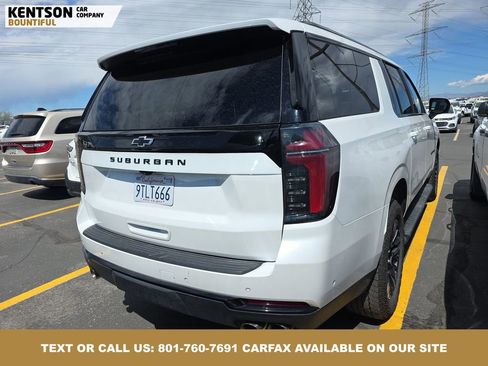 Used 2025 Chevrolet Suburban Z71 image 2
