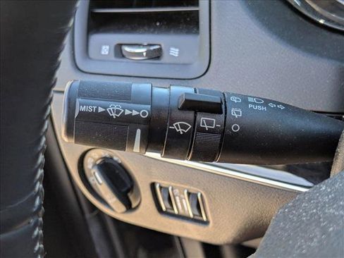 Used 2018 Dodge Grand Caravan SXT w/ Driver Convenience Group image 6