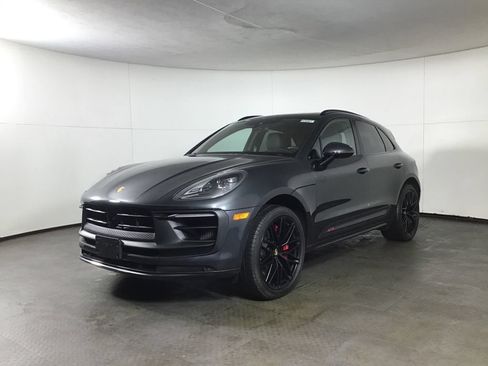 Certified 2023 Porsche Macan GTS w/ Premium Package Plus AWD/4WD image 11