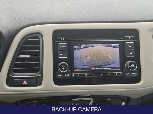 Used 2022 Honda HR-V LX image 14