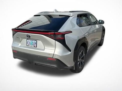 Used 2024 Toyota bZ4X XLE w/ Weather Package image 8