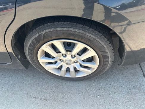 Used 2013 Nissan Altima 2.5 S FWD image 6